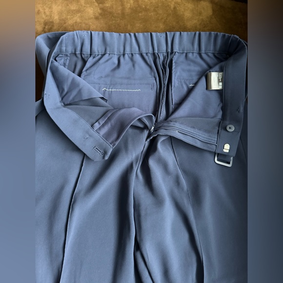 No Tag Blue High Waisted wide Leg Belted.Has Pockets Has Crease in Front Sz L. - Picture 4 of 12